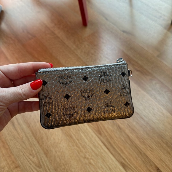 MCM Silver Key Pouch - Picture 3 of 5